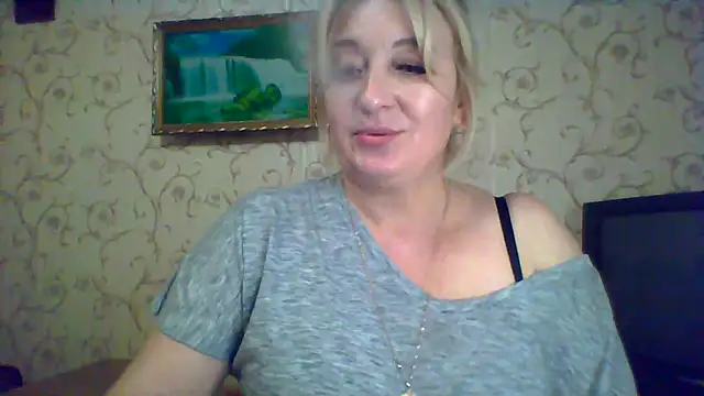 ArielXLoveresss online show from September 11, 3:01 pm