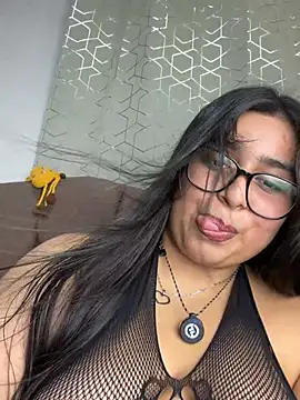 virginbrunette99 online show from July 4, 6:20 am