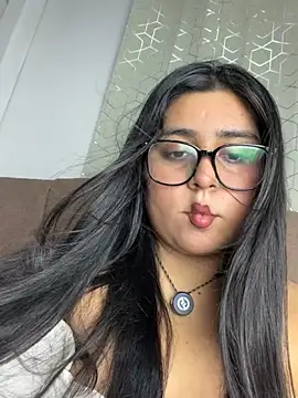 virginbrunette99 online show from April 28, 5:11 am