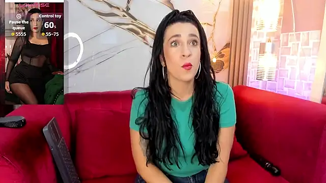 Bella williamss  online show from July 14, 8:02 pm