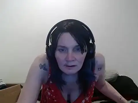 Hotmodel1984 online show from June 11, 3:14 am