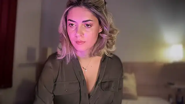  Allie  online show from November 27, 6:16 am