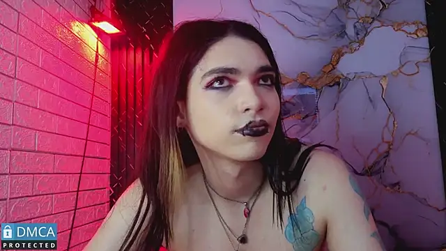 MaeveKuro online show from July 8, 7:32 am