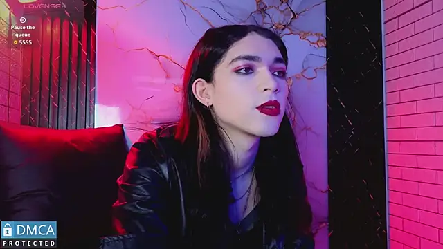 MaeveKuro online show from August 1, 3:19 am