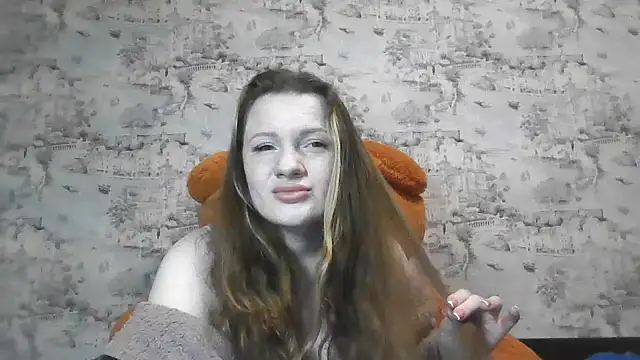 Eveline May online show from March 7, 6:26 pm