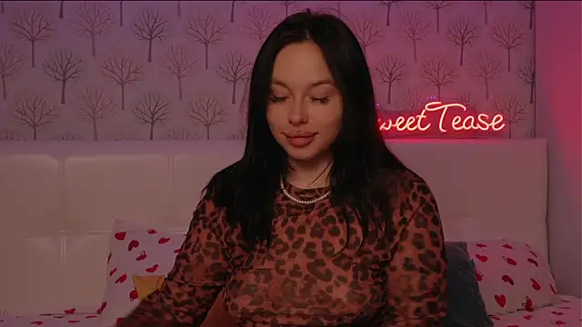 ElliSweetTease online show from October 9, 5:00 am