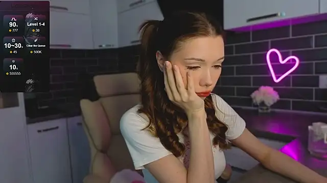 EmmaVictori1 online show from June 17, 7:32 am