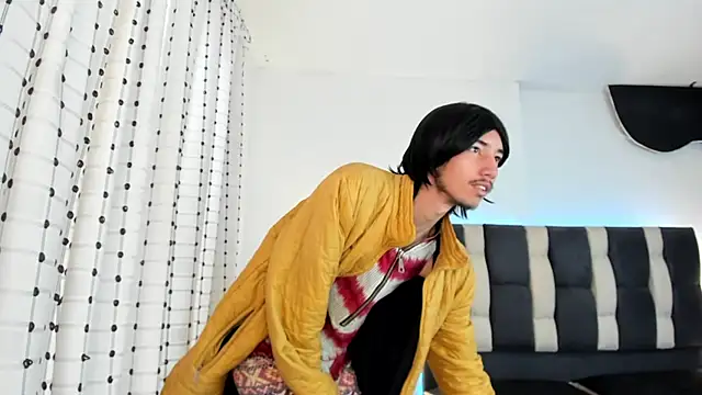 loverisu-coral online show from January 12, 7:08 pm