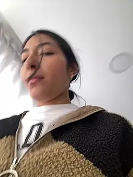 AshleyG 222 online show from January 8, 6:45 pm