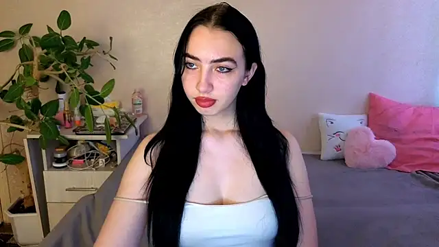 WildKittenX  online show from June 21, 4:27 am