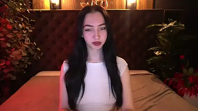 WildKittenX  online show from April 27, 5:59 am