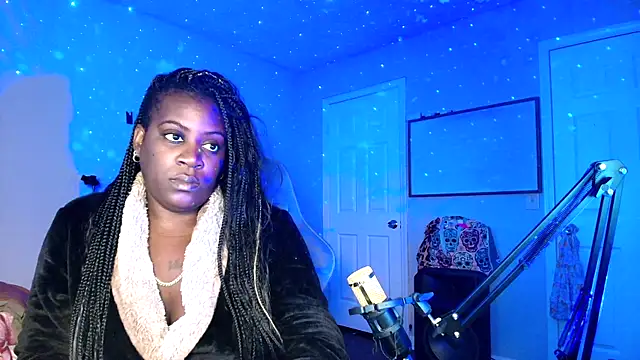 lovelyenigma365 online show from May 3, 1:25 pm