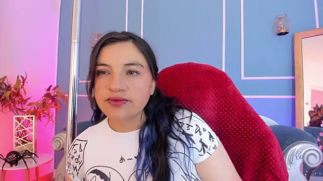 TaraTaylorr online show from July 1, 3:17 am