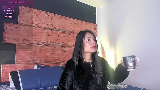 Fernanda liie  online show from June 25, 12:18 pm