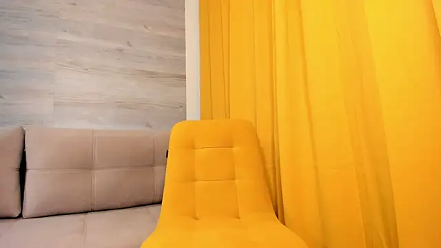 IreneHabibi online show from April 28, 4:27 am