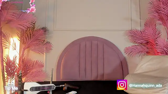 Hanaahquinn online show from May 2, 11:35 am