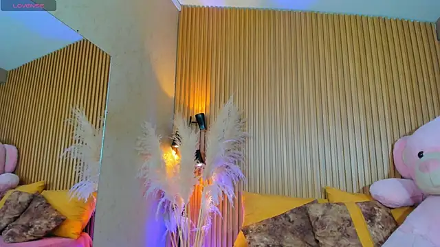 AlexiaAbbey online show from June 3, 7:19 pm
