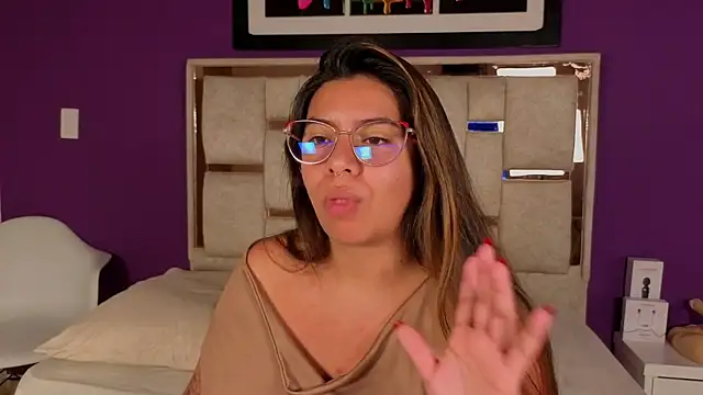 emilyy cooperr online show from July 13, 12:17 pm