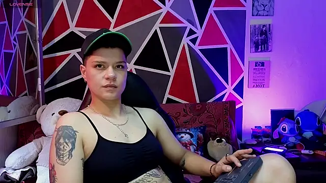 demimoore222 online show from December 18, 5:29 pm