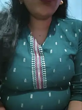 Sexyradha  online show from August 6, 5:42 pm