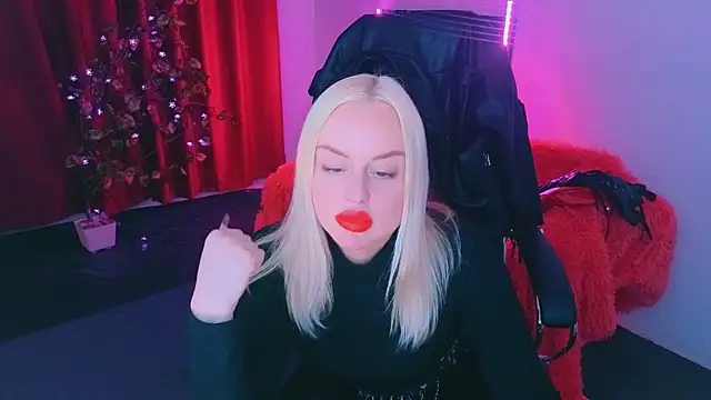 Miss Alice Silver online show from May 3, 7:17 pm