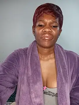 Missvixen81 online show from July 20, 8:28 am