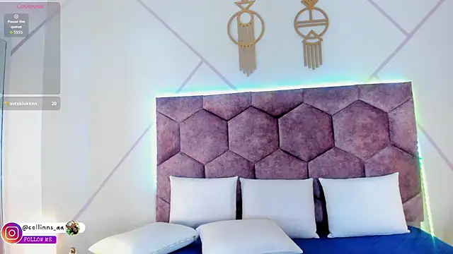 aurora collinss  online show from September 20, 12:47 pm