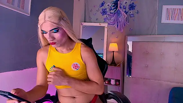 Emily Castillo 1 online show from June 11, 6:54 am