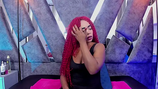 CandyMartinez  online show from January 15, 8:37 pm