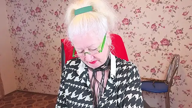 Maya Mayflower online show from November 2, 4:27 am