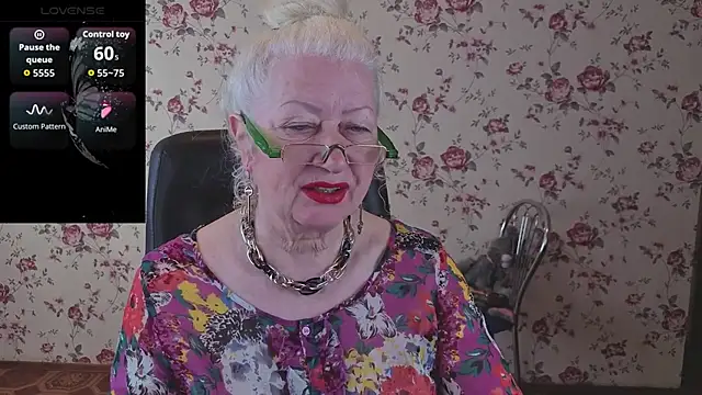 Maya Mayflower online show from April 28, 3:10 am