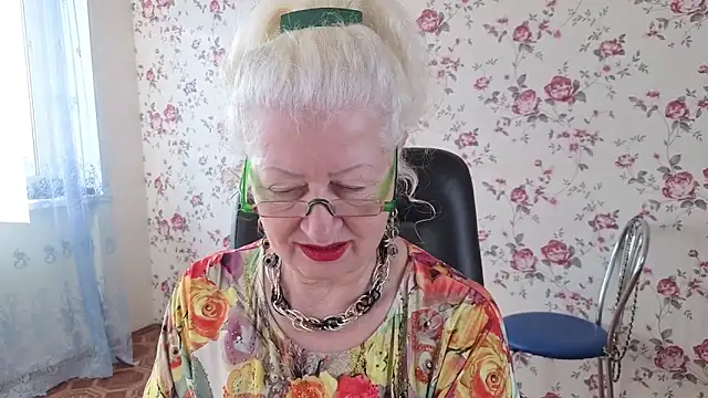 Maya Mayflower online show from September 21, 4:33 am