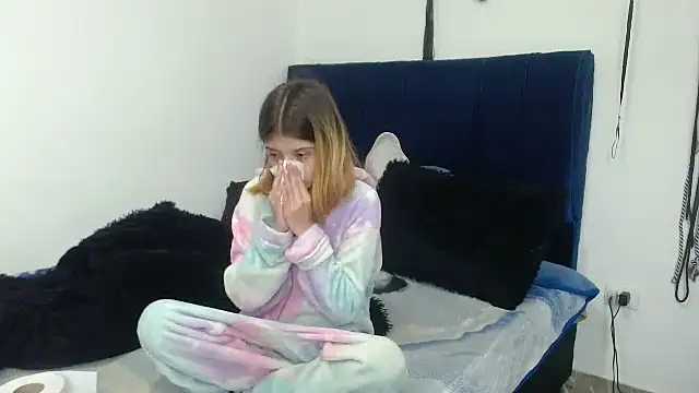 KratosAfroditacs online show from October 21, 12:47 am