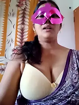 Snapshot of Ronak_kaur chatting on October 19, 5:09 am Ronak kaur online show from October 19, 5:09 am