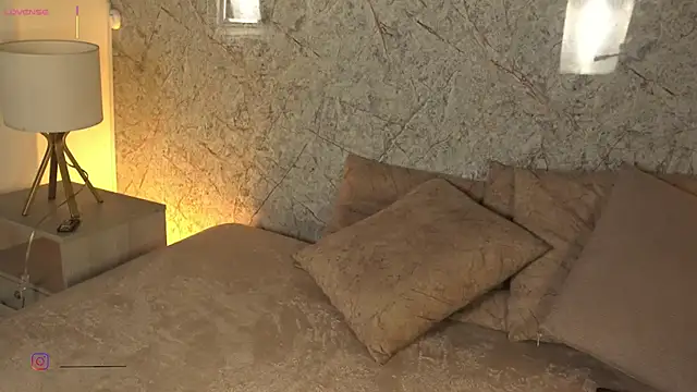 alison222  online show from February 12, 12:18 pm