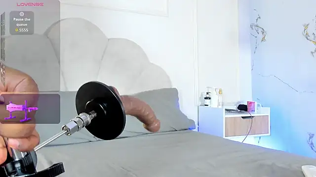 Candaceoweens online show from November 21, 4:14 am