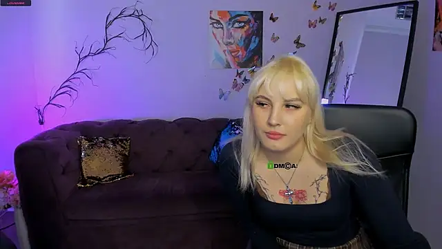 kiki swan online show from January 12, 7:02 am