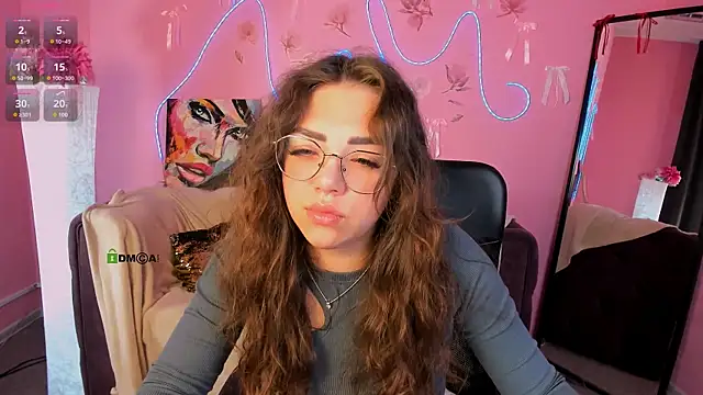 kiki swan online show from April 27, 5:59 am