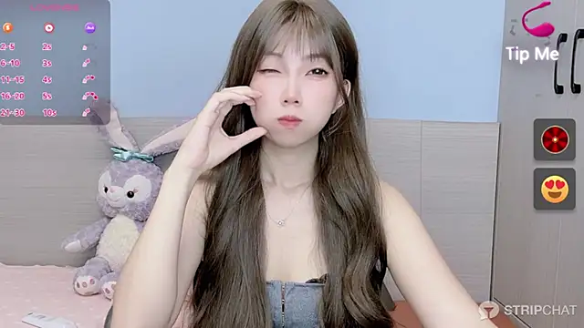 Evelyn-168 online show from October 4, 2:00 pm