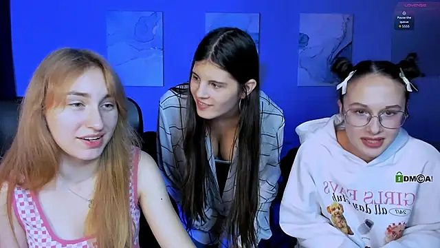 mona cloud online show from November 29, 8:02 pm