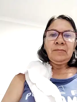 victoria wayne online show from May 3, 9:01 am