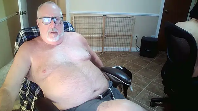 superbearboss online show from November 5, 12:38 am