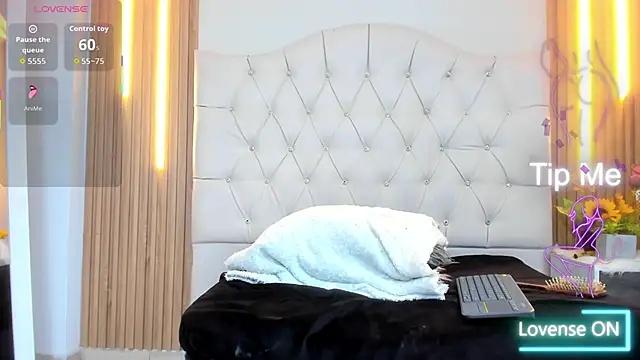 Alexa Bravva online show from November 9, 5:14 am