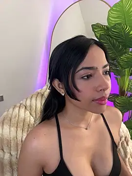  Emily Thompson  online show from March 6, 1:12 am