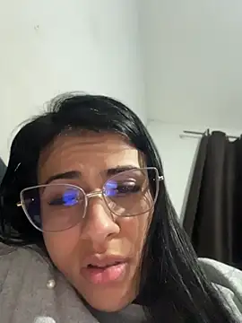 jheicylli online show from June 14, 2:24 am
