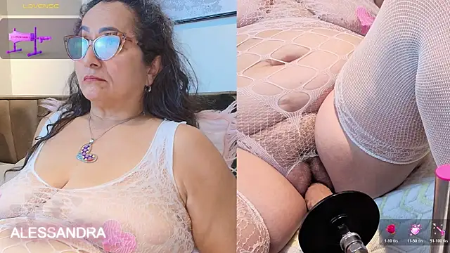 AlessandraLeroy online show from April 25, 1:41 pm