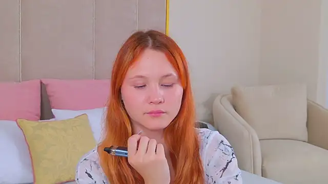 AmeliRoyse online show from July 6, 5:15 pm