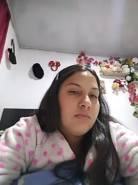 esmeralda jadees online show from July 18, 12:51 pm