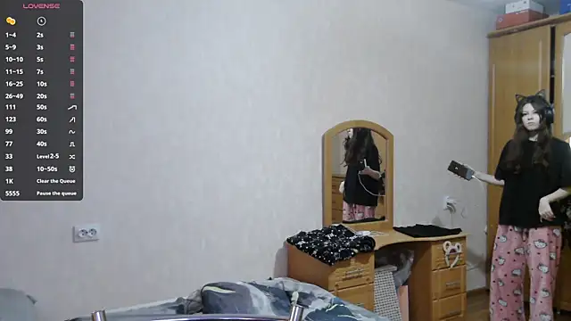 RendyDow online show from October 28, 7:14 am