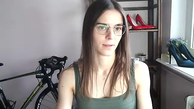 love megi online show from February 13, 2:40 pm